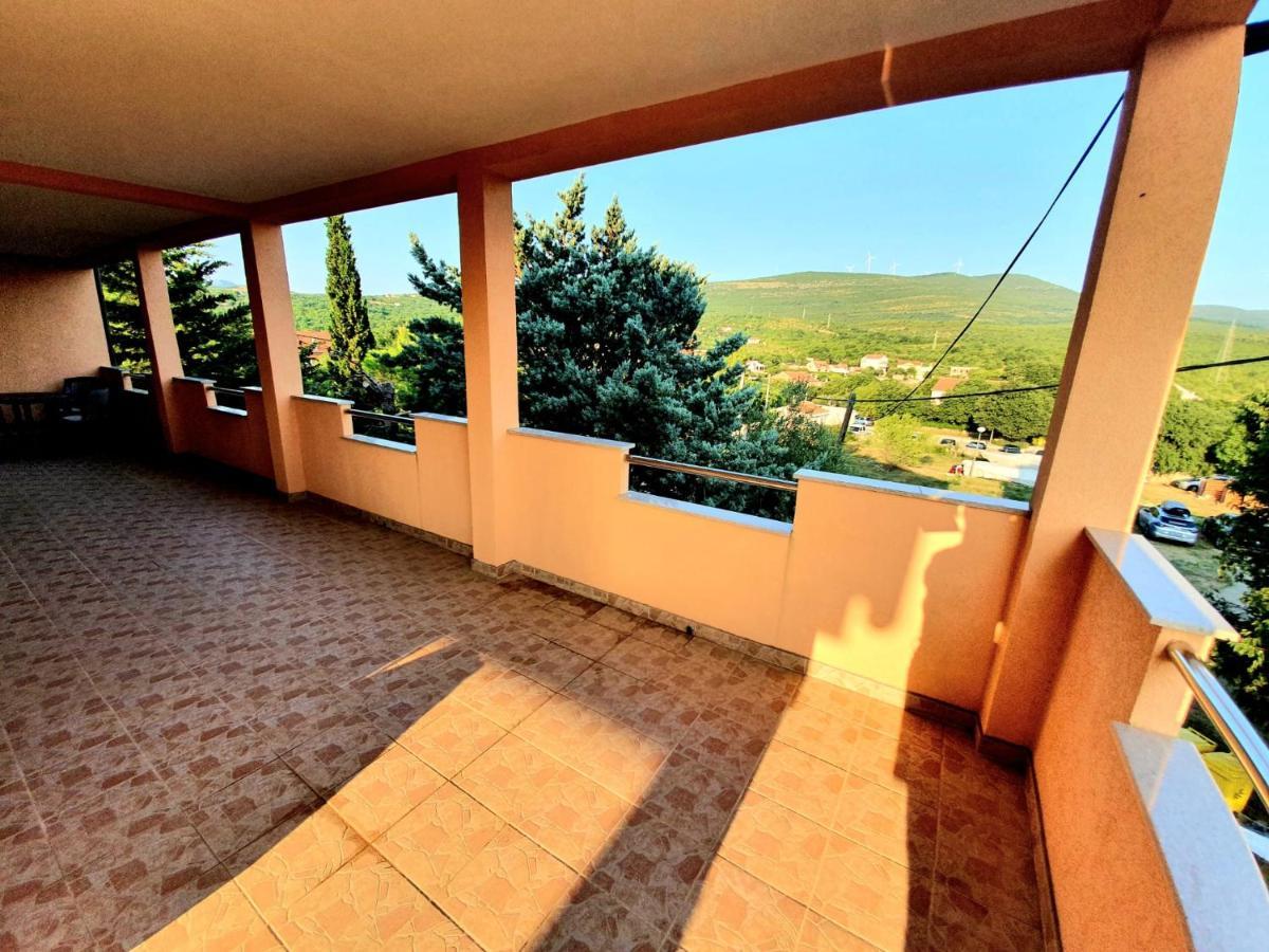 Apartmani Desnica Kruševo Zewnętrze zdjęcie