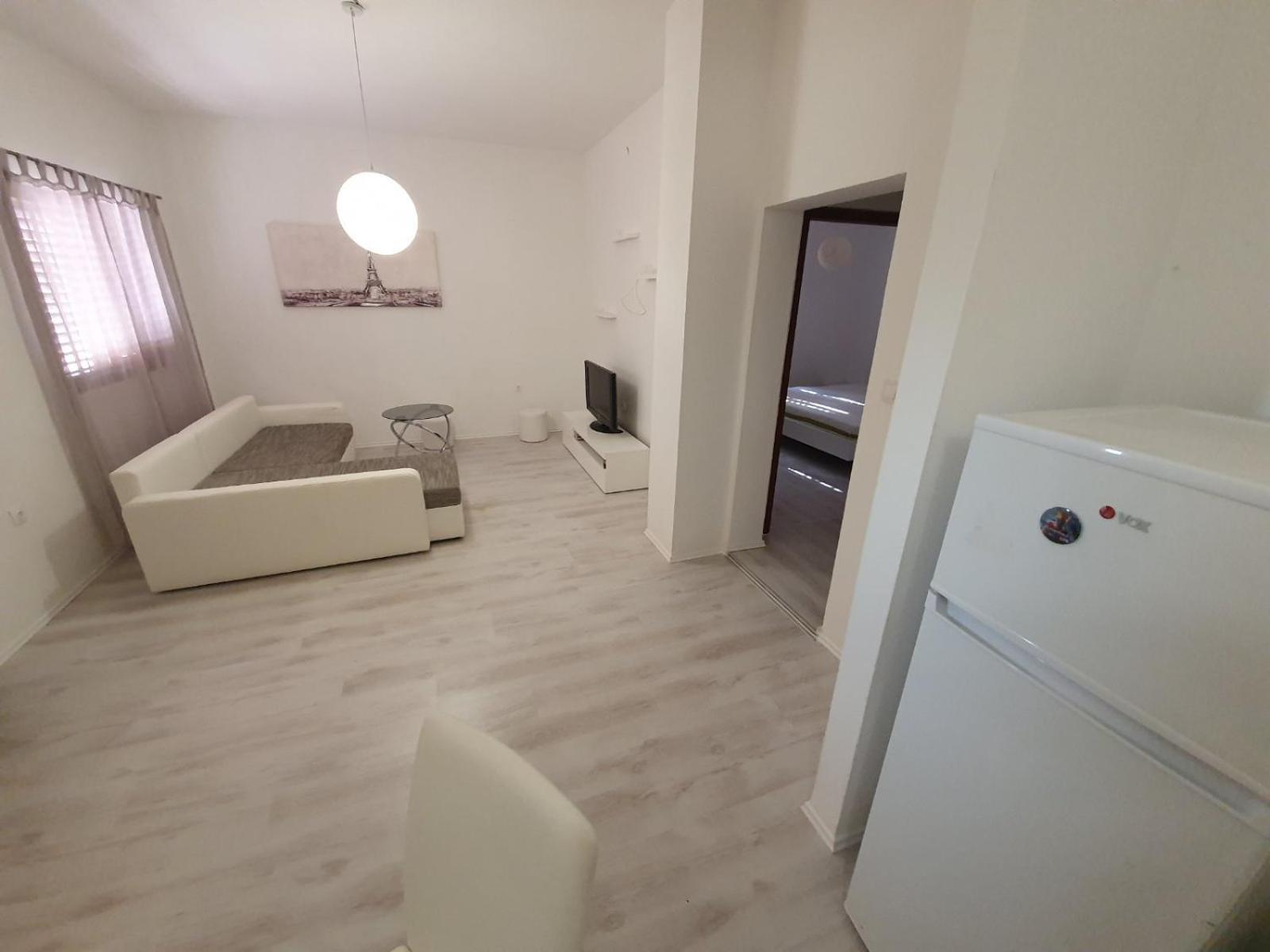 Apartmani Desnica Kruševo Zewnętrze zdjęcie